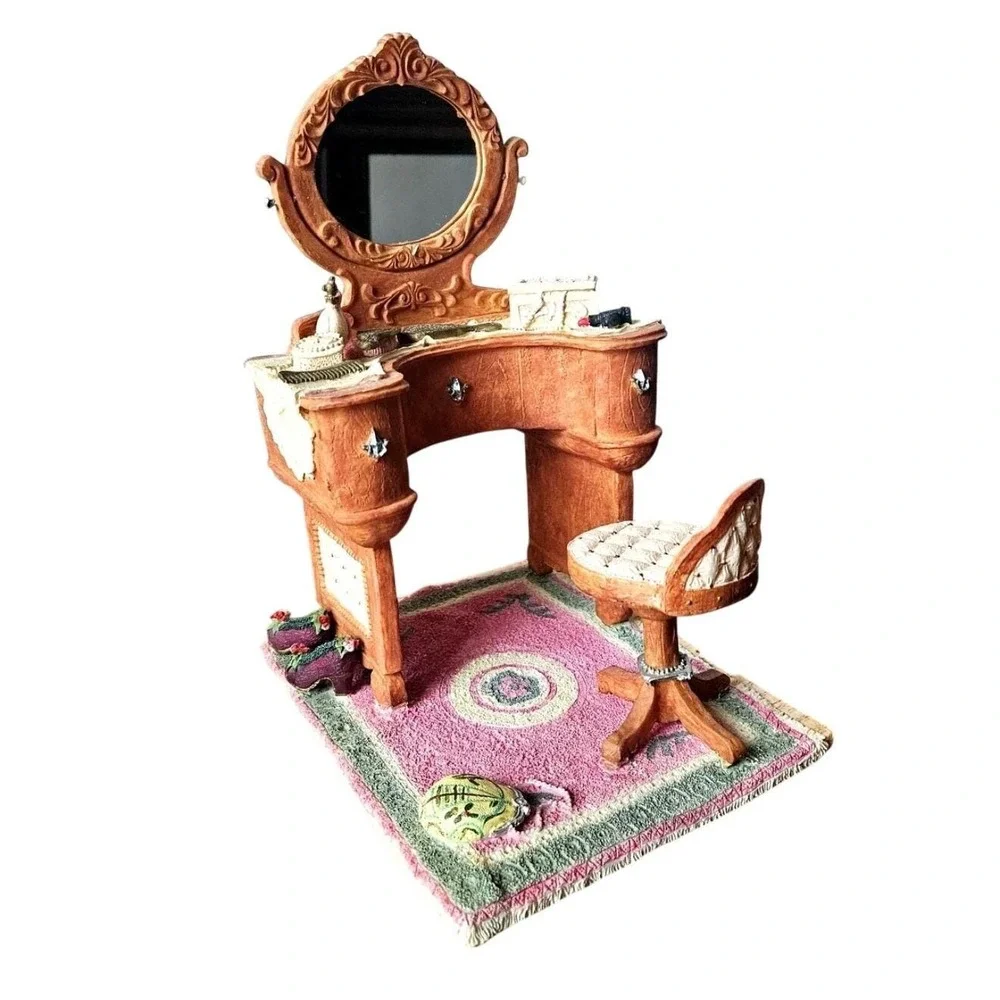 Dollhouse Section Boudoir Victorian‎ Vanity Resin Chair Rug Romantic Oversized